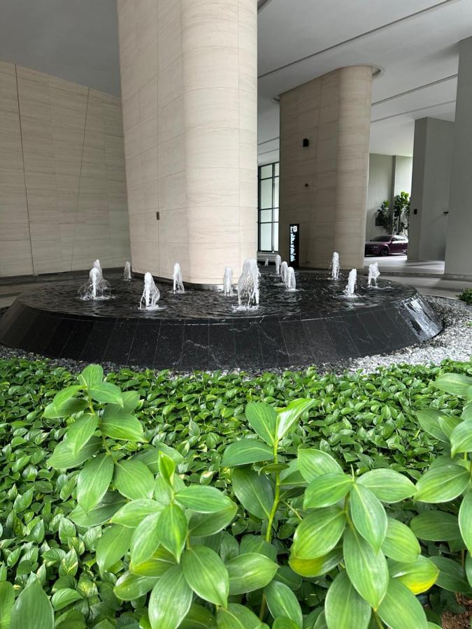 Luxury Suites At Eaton Klcc Kuala Lumpur Kültér fotó